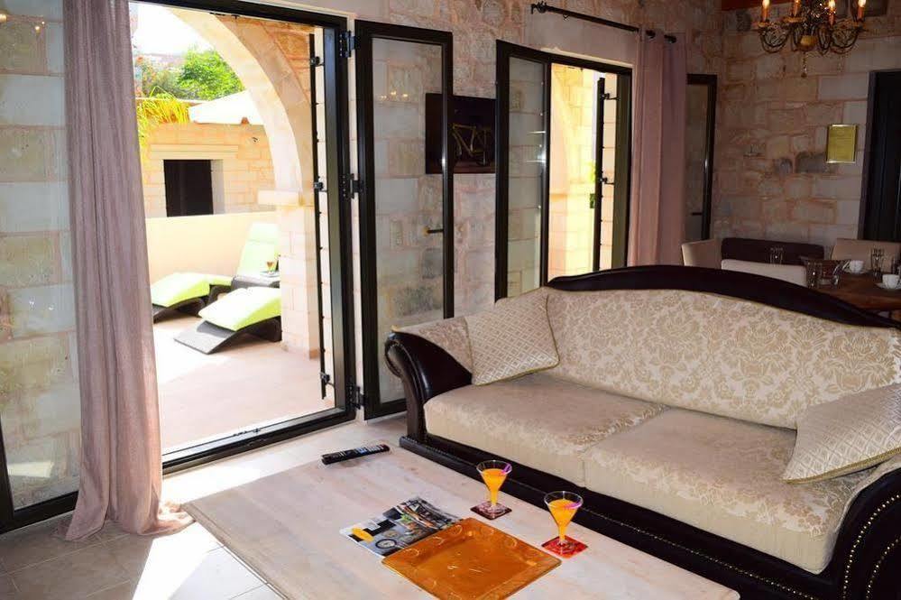 Villa Constancia Stalós Zewnętrze zdjęcie